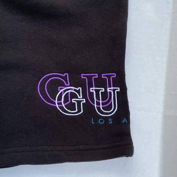 New GUESS Men’s Logo Shorts SZ M - Picture 2 of 6